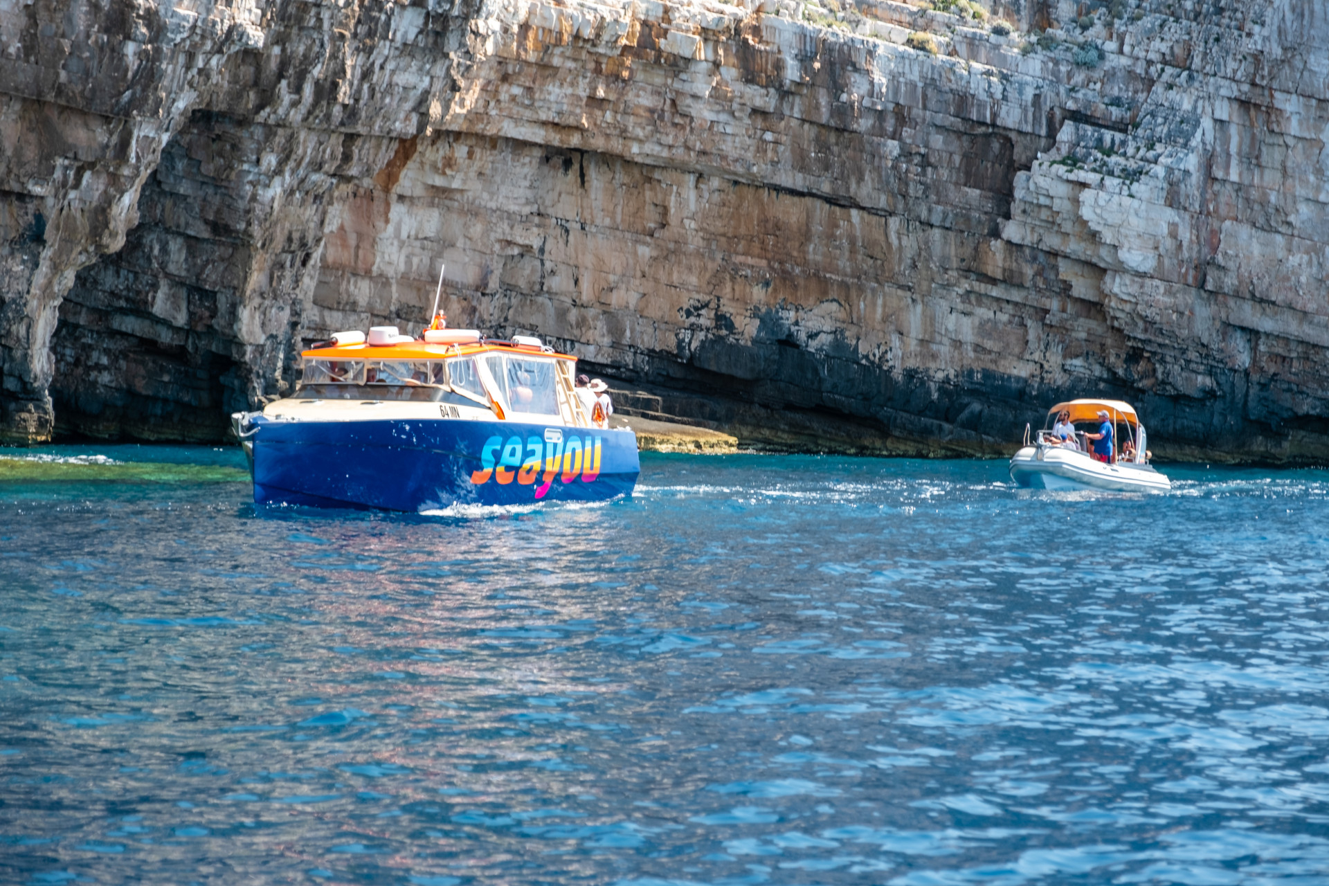 Colnago 8 Boat tours from Split