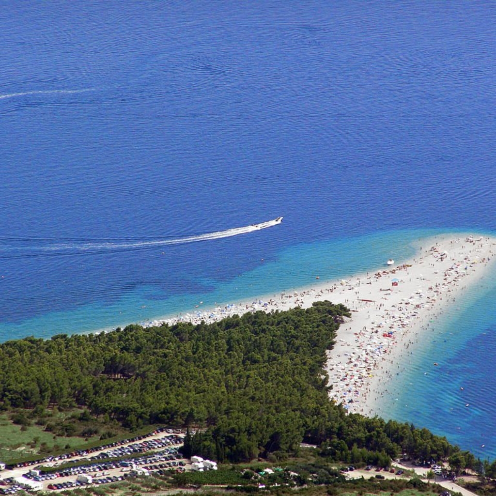 Zlatni_rat_from_Vidova_Gora