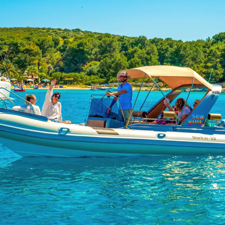 Boat rental Brac