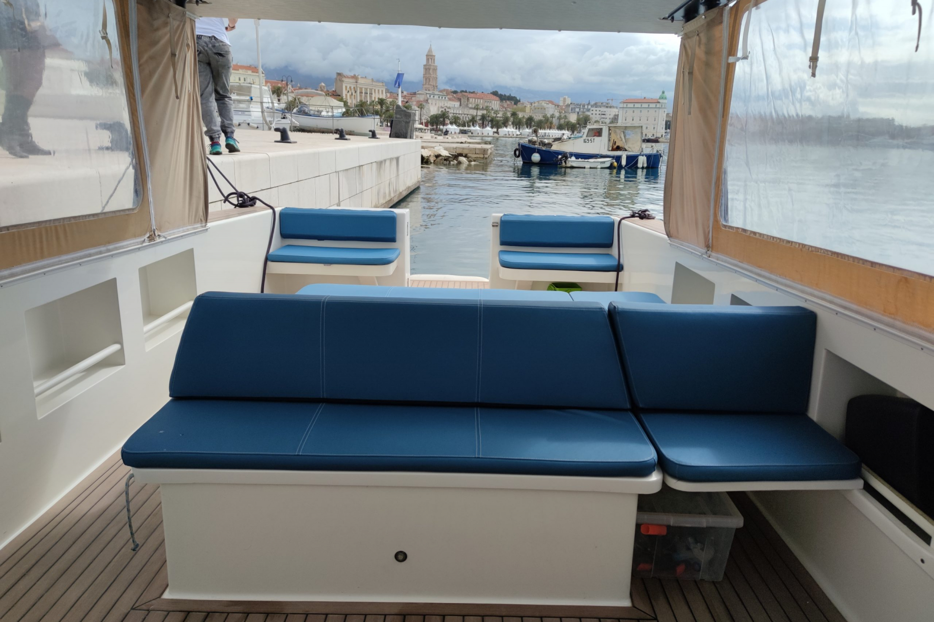 luxury open boat Colnago