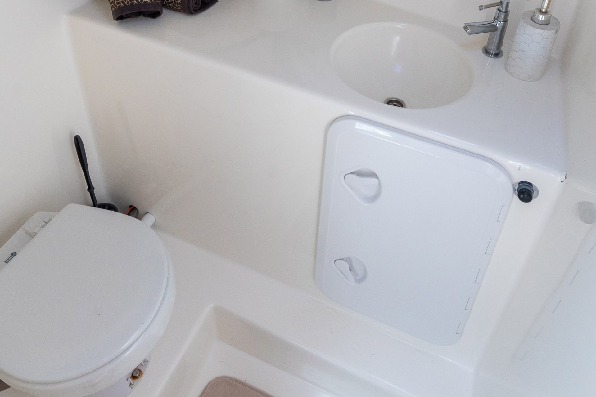 Seayou Cabin boat with toilet